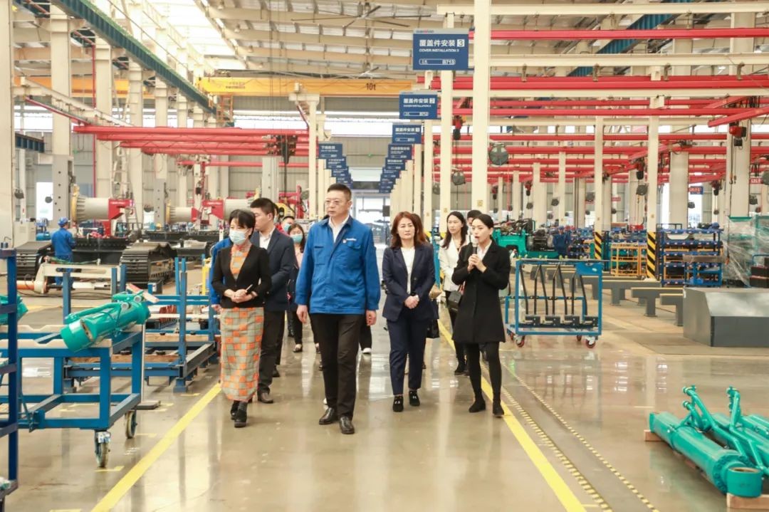 叶檀财经团队调研Z6官网智能