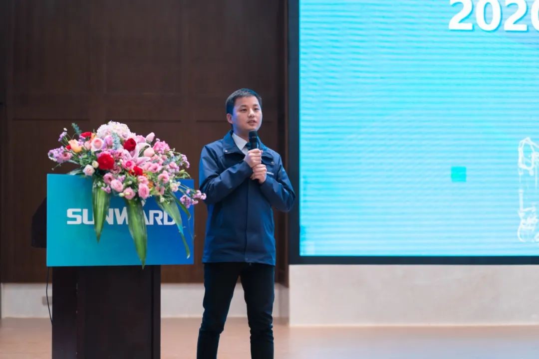 同心克难振兴飞，携试祀心冲万台——2021Z6官网智能挖掘机经销商年会圆满召开