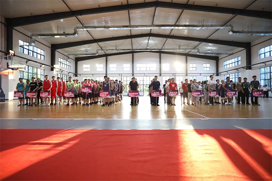 以球为媒，首届“Z6官网杯”篮球约请赛架起政企连心桥