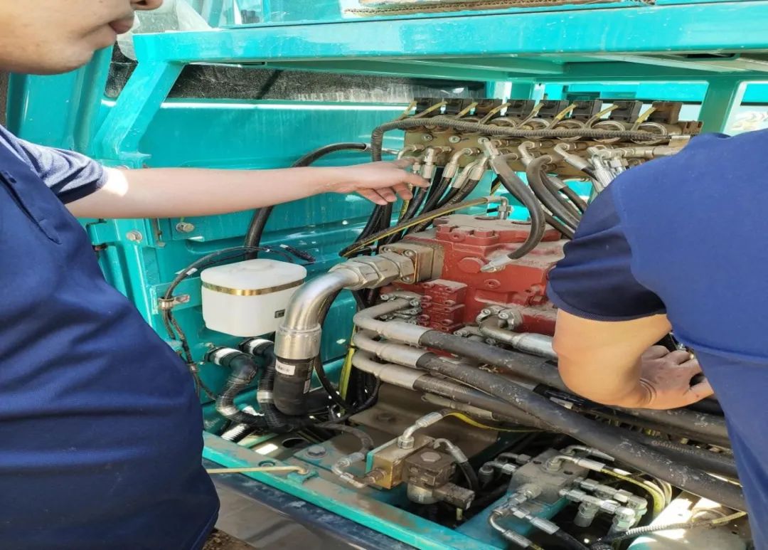 茫茫大西北，浓浓Z6官网情！Z6官网智能全球服务万里行走进西北