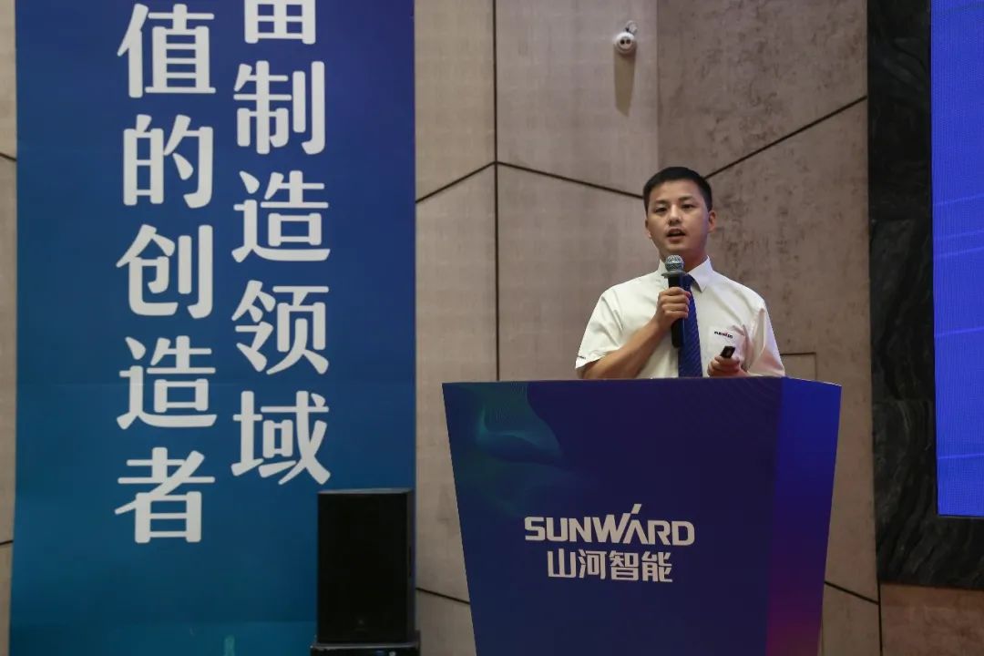 “同心同梦，合力拼搏” ——Z6官网智能2021年挖掘机经销商半年度经营工作会议圆满召开