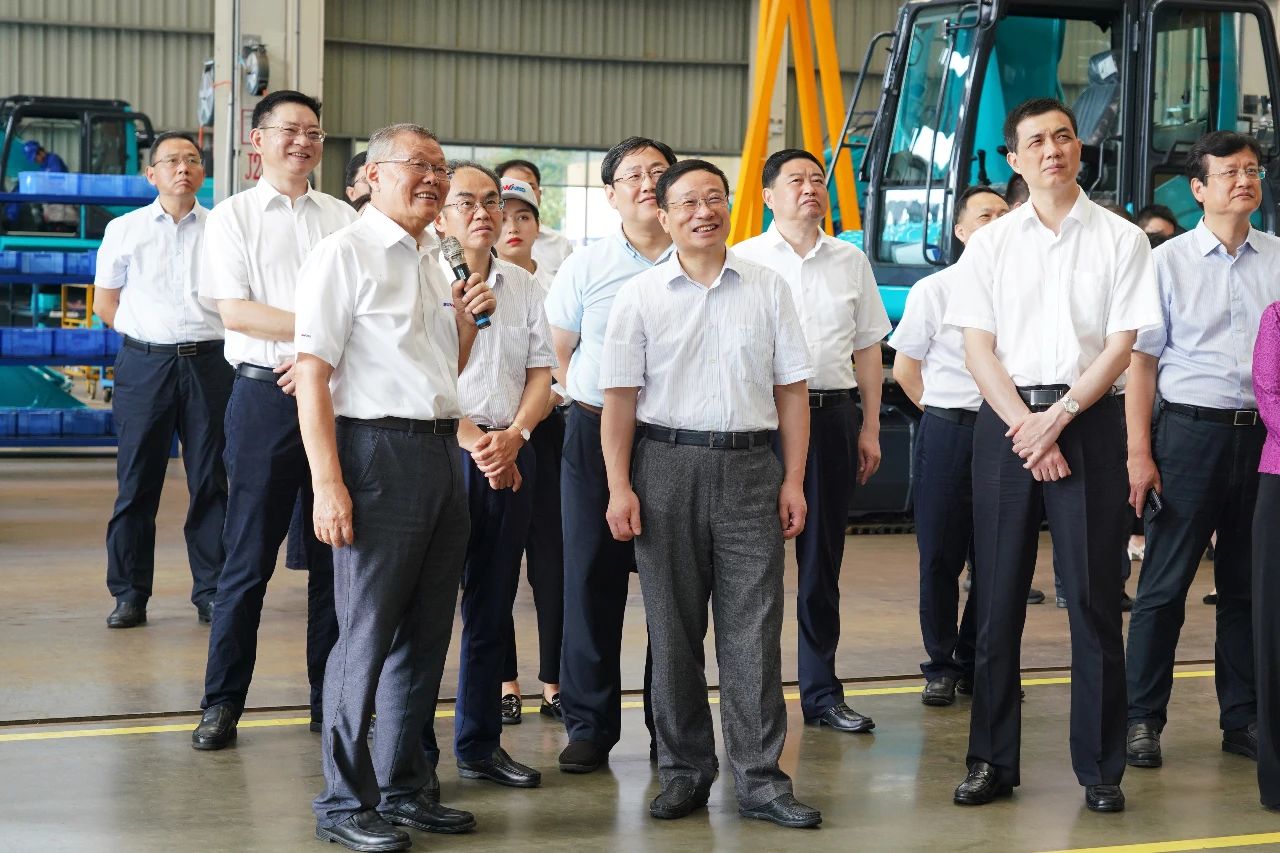 国度统计局总经济师毛盛勇率团调研调查Z6官网智能