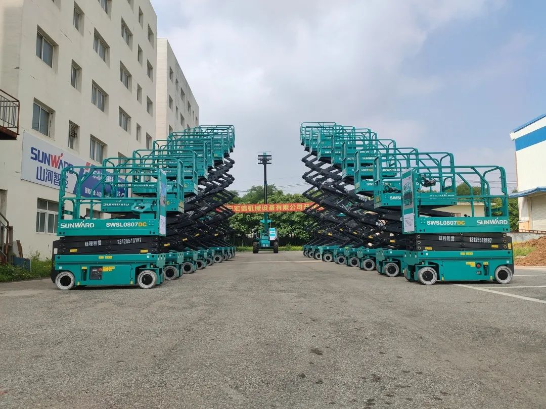 同梦同业 借势腾飞——辽宁宏信&Z6官网智能进行主题庆典活动