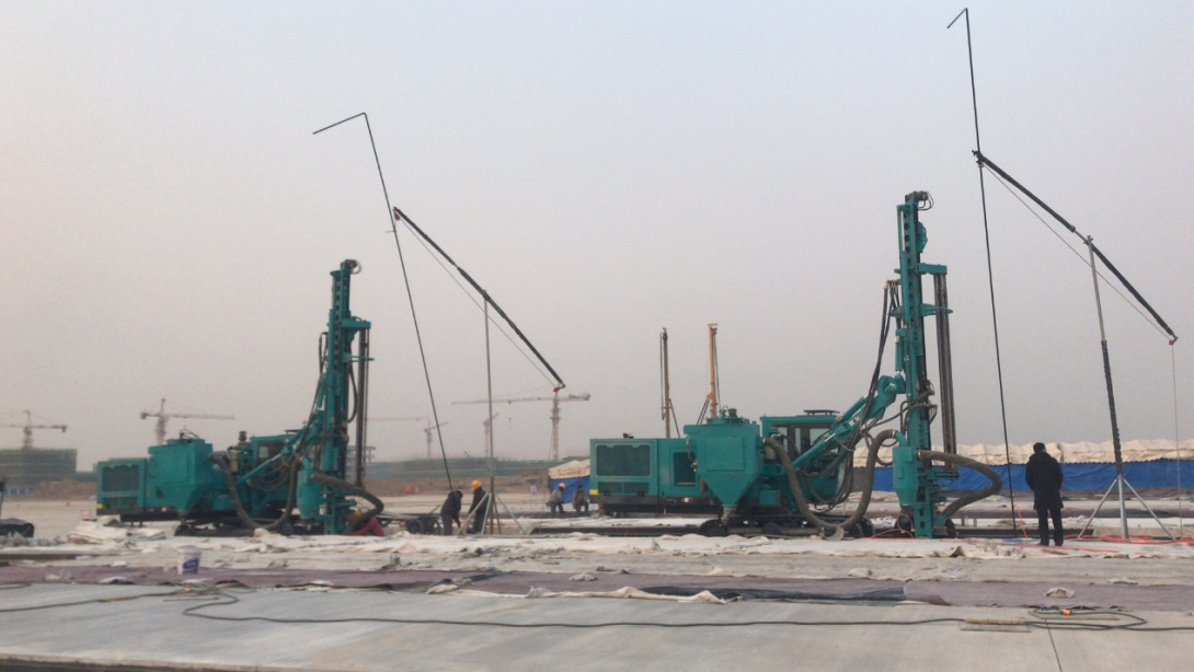 北京大兴机场，Z6官网智能凿岩设备曾助力新技术落地 | 百年风华筑锦绣Z6官网（2）