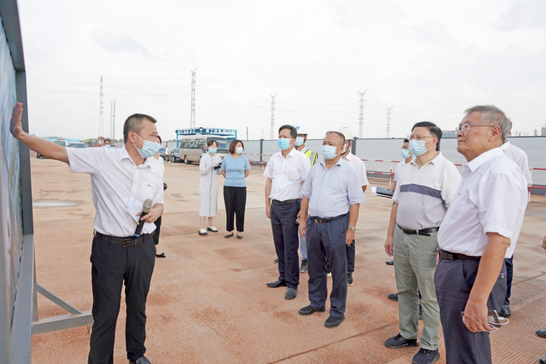 湖南省委常委、省委秘书长张剑飞一行调研Z6官网智能