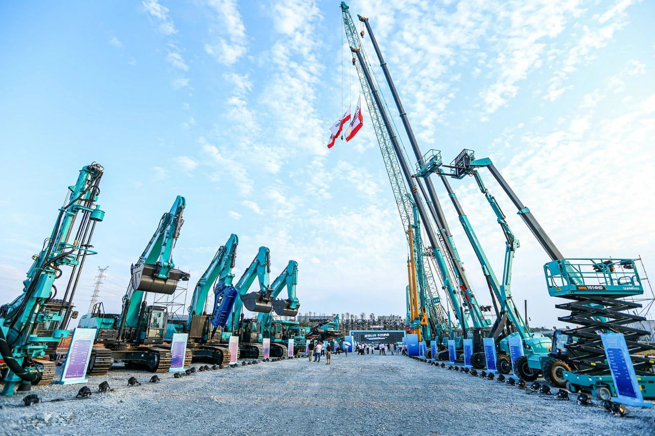 四大成套设备携手登。6官网智能创新成就展示会交出“亮眼答卷”