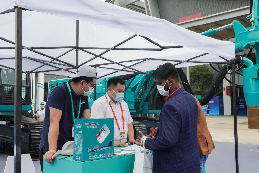 亮相中非经贸展览会！Z6官网智能尽展工程机械国产品牌魅力