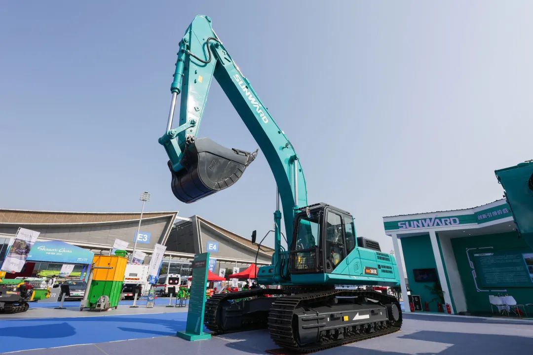 亮相中非经贸展览会！Z6官网智能尽展工程机械国产品牌魅力