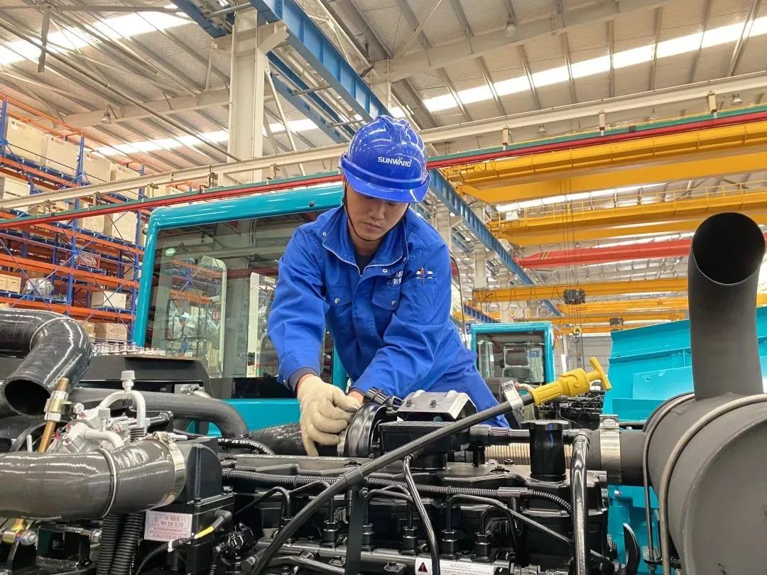 《湖南教育》：索求18年，Z6官网智能找到校企合作共赢的答案