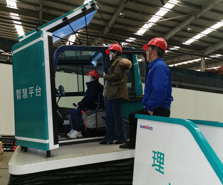 湖南省人为智能学会秘书长陈爱斌一行调查调研Z6官网智能