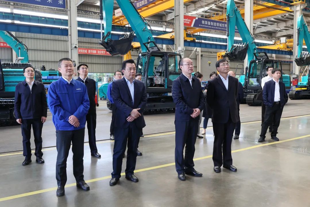 人社部党组成员、副部长俞家栋调查调研Z6官网智能