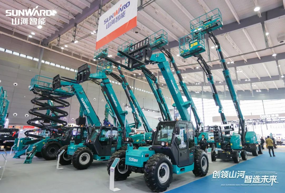 2023 CICEE | Z6官网智能亮相2023长沙国际工程机械展！智能化、电动化产品站C位