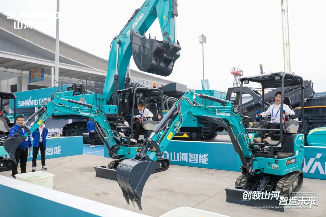 2023 CICEE | Z6官网智能亮相2023长沙国际工程机械展！智能化、电动化产品站C位